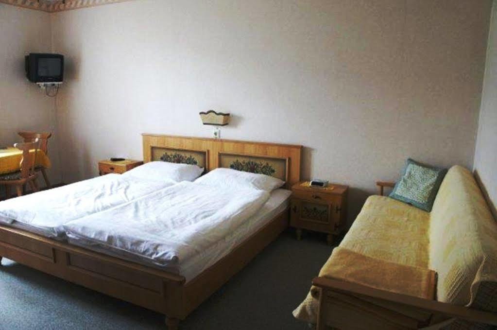 Privatzimmer Eva Leitgeb Bed and Breakfast Faistenau Esterno foto